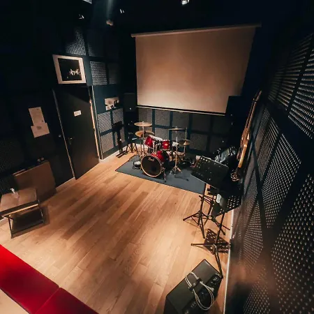 Le Magic Hall Отель